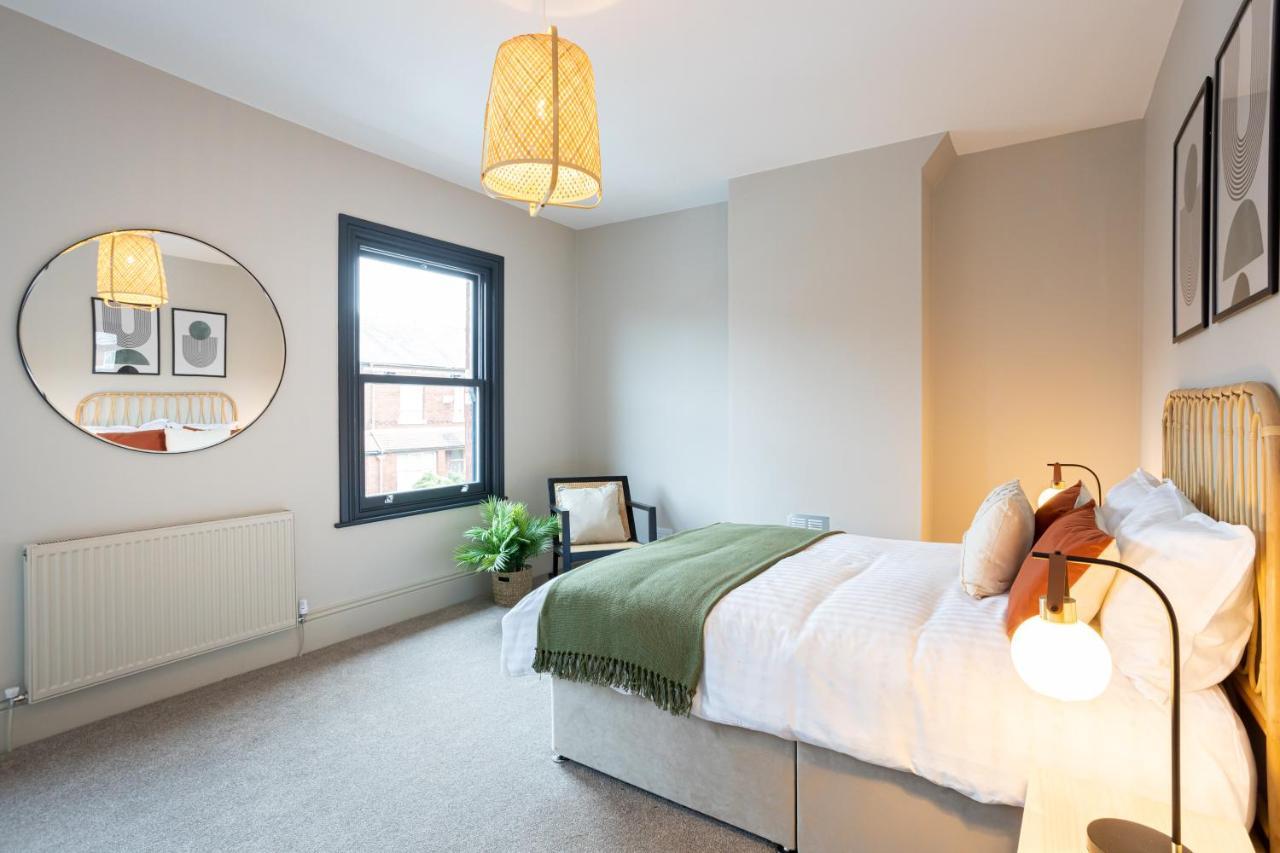 Stunning Scandi 3 Bed House In Manchester-Parking Villa Buitenkant foto
