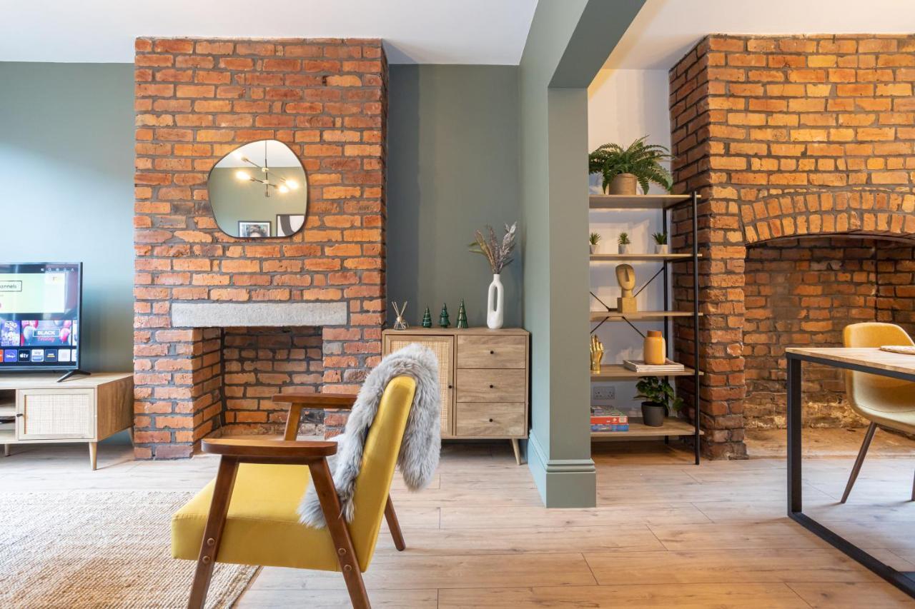 Stunning Scandi 3 Bed House In Manchester-Parking Villa Buitenkant foto
