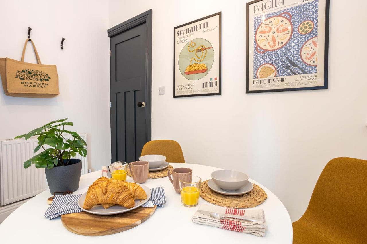 Stunning Scandi 3 Bed House In Manchester-Parking Villa Buitenkant foto