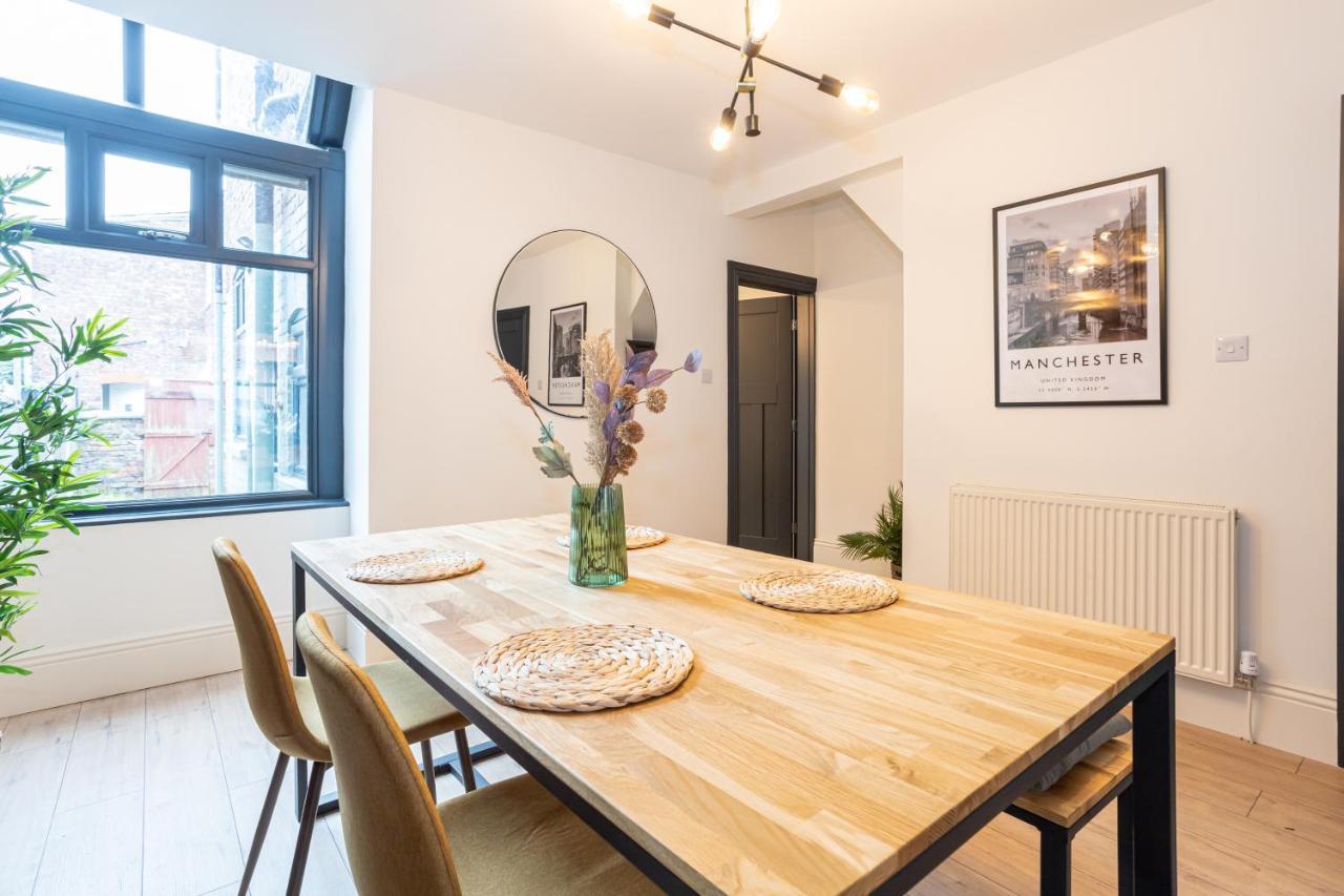 Stunning Scandi 3 Bed House In Manchester-Parking Villa Buitenkant foto